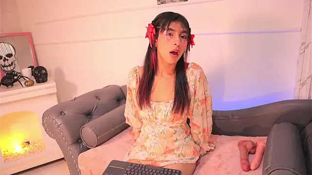 Snapshot of Alyssa_jones chatting on October 21, 2025, 4:34 am Alyssa jones online show from October 21, 2025, 4:34 am