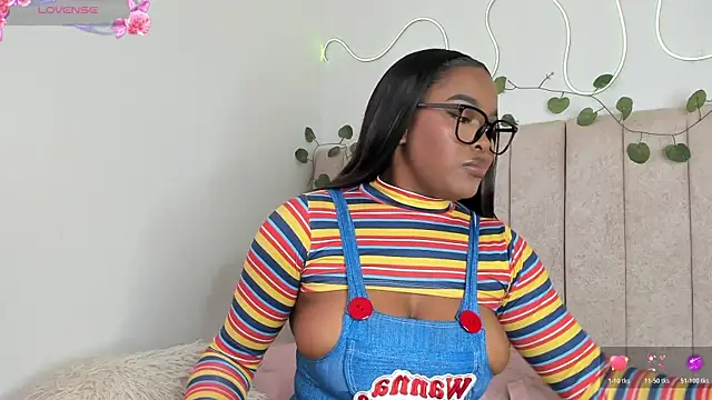 Kaseydelvey online show from October 27, 2025, 9:38 pm