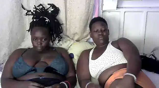 Snapshot of Kellyprettyfavourite1 chatting on December 11, 2024, 10:03 am Kellyprettyfavourite1 online show from December 11, 2024, 10:03 am