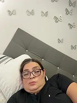 AntonellaAlondra4 online show from April 30, 2026, 2:57 pm