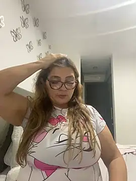 Snapshot of AntonellaAlondra4 chatting on March 8, 2025, 4:56 am AntonellaAlondra4 online show from March 8, 2025, 4:56 am