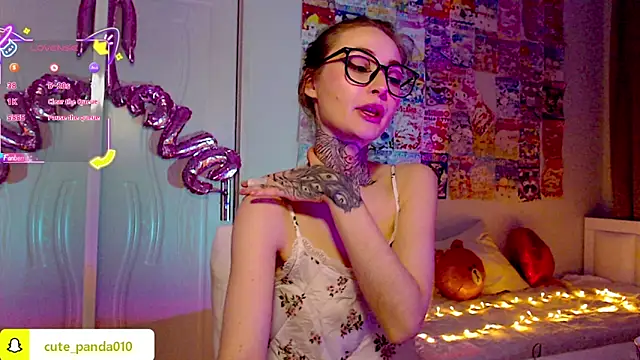 Milky way UwU online show from February 15, 2026, 9:14 pm