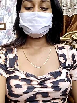 Snapshot of its_sophiaa chatting on May 16, 2026, 9:30 am its sophiaa online show from May 16, 2026, 9:30 am
