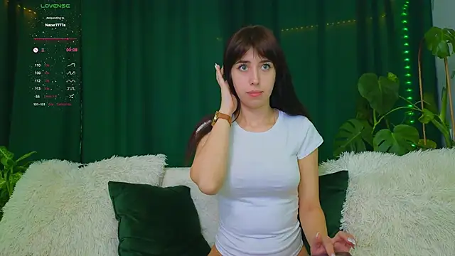 -Violetttttka online show from March 9, 2025, 11:46 pm