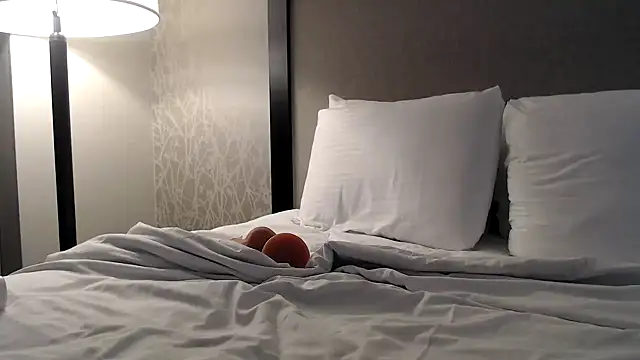 6PHUKBOI9 online show from December 5, 2025, 11:20 am