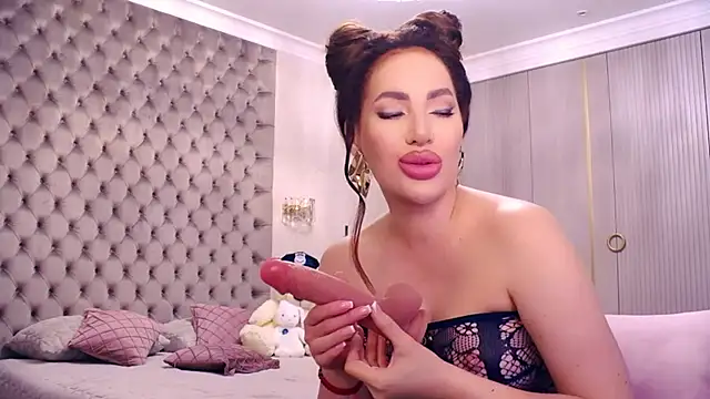 Snapshot of TianaPosh chatting on February 11, 2026, 9:58 pm TianaPosh online show from February 11, 2026, 9:58 pm