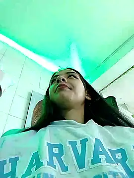 Snapshot of Alisson_420 chatting on November 3, 2025, 3:45 am Alisson 420 online show from November 3, 2025, 3:45 am