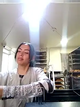 Snapshot of Alisson_420 chatting on November 29, 2025, 8:20 pm Alisson 420 online show from November 29, 2025, 8:20 pm