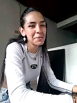 Snapshot of Alisson_420 chatting on February 12, 2025, 5:58 pm Alisson 420 online show from February 12, 2025, 5:58 pm