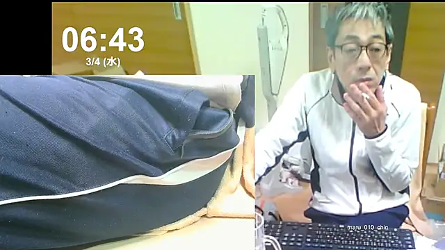 Snapshot of mama010-chan chatting on March 3, 2026, 9:44 pm mama010-chan online show from March 3, 2026, 9:44 pm