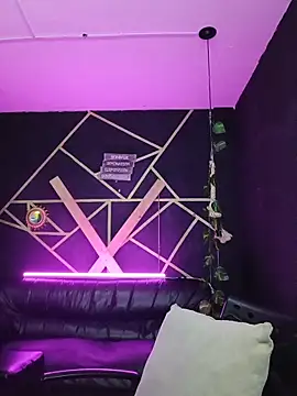 Snapshot of Gelena_Black chatting on November 20, 2025, 12:06 pm Gelena Black online show from November 20, 2025, 12:06 pm