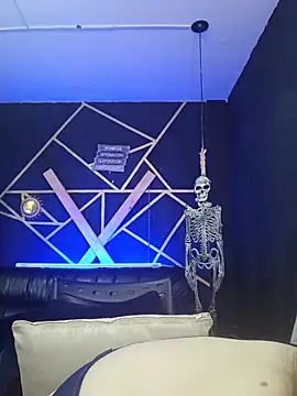 Snapshot of Gelena_Black chatting on October 16, 2025, 12:35 pm Gelena Black online show from October 16, 2025, 12:35 pm