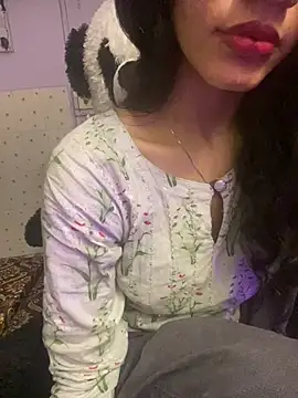 Snapshot of Divyaa69 chatting on January 15, 2026, 3:37 pm Divyaa69 online show from January 15, 2026, 3:37 pm