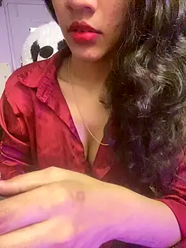 Snapshot of Divyaa69 chatting on December 22, 2025, 6:57 am Divyaa69 online show from December 22, 2025, 6:57 am