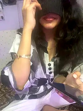 Snapshot of Divyaa69 chatting on December 2, 2025, 6:20 pm Divyaa69 online show from December 2, 2025, 6:20 pm