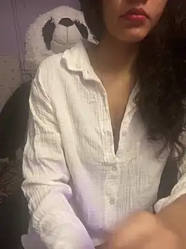 Snapshot of Divyaa69 chatting on December 23, 2025, 3:50 am Divyaa69 online show from December 23, 2025, 3:50 am