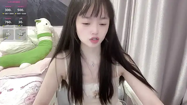 Mia-6688 online show from October 4, 2025, 4:58 am