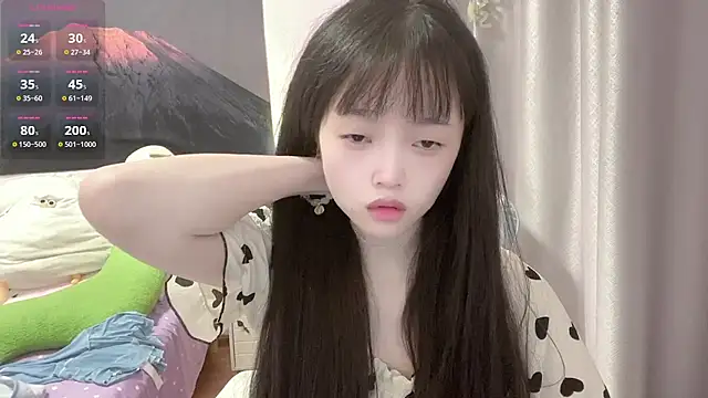 Mia-6688 online show from September 28, 2025, 3:52 pm