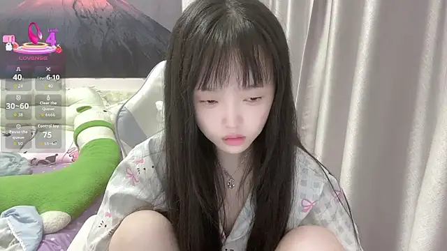 Mia-6688 online show from September 29, 2025, 3:28 pm
