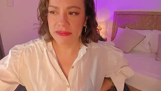 Snapshot of gipsela_gomez chatting on June 20, 2026, 7:19 pm gipsela gomez online show from June 20, 2026, 7:19 pm