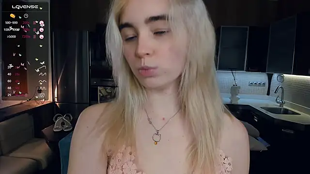 LinnBottrell online show from March 12, 2025, 10:28 pm