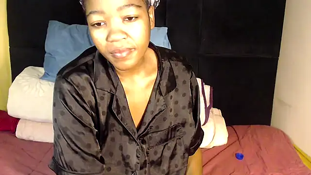 Busty-Londie online show from March 11, 2026, 3:33 am