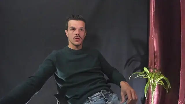 Snapshot of DonyBrown chatting on March 8, 2026, 4:27 am DonyBrown online show from March 8, 2026, 4:27 am