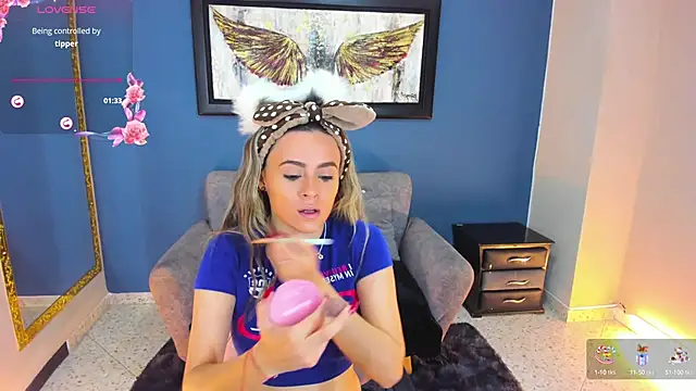 Snapshot of miacarperr1 chatting on March 22, 2025, 8:59 pm miacarperr1 online show from March 22, 2025, 8:59 pm