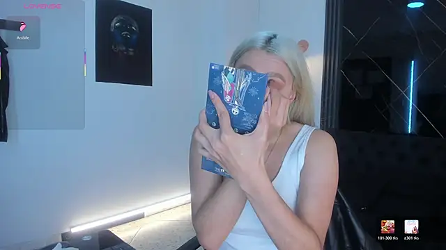 miacarperr1 online show from February 10, 2026, 9:36 pm