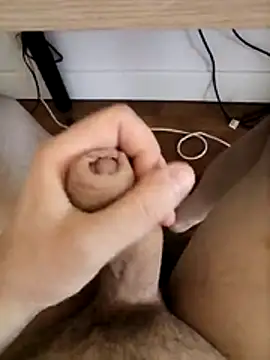 Snapshot of lovedoggy03 chatting on July 30, 2026, 12:37 pm lovedoggy03 online show from July 30, 2026, 12:37 pm
