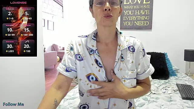 Snapshot of MireyaTorresGu chatting on July 19, 2026, 12:13 pm MireyaTorresGu online show from July 19, 2026, 12:13 pm