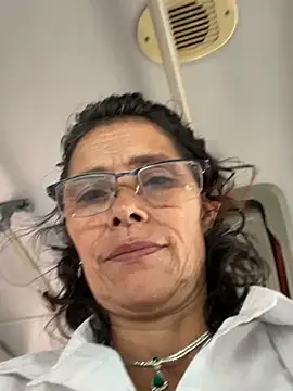 MireyaTorresGu online show from May 31, 2026, 6:31 pm