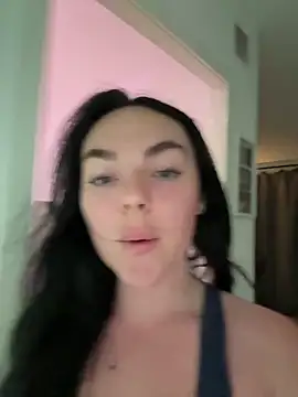 yorkshiregal online show from May 1, 2026, 7:41 pm