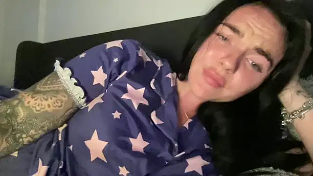 yorkshiregal online show from May 6, 2026, 8:13 pm