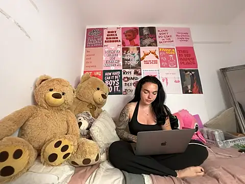 Snapshot of yorkshiregal chatting on May 24, 2026, 6:46 am yorkshiregal online show from May 24, 2026, 6:46 am