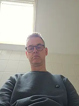 Snapshot of Hectorthyssen1 chatting on May 14, 2026, 11:18 am Hectorthyssen1 online show from May 14, 2026, 11:18 am