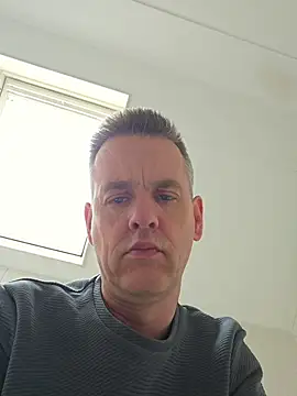 Snapshot of Hectorthyssen1 chatting on May 15, 2026, 11:19 am Hectorthyssen1 online show from May 15, 2026, 11:19 am