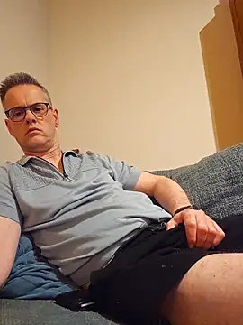 Snapshot of Hectorthyssen1 chatting on May 24, 2026, 9:58 pm Hectorthyssen1 online show from May 24, 2026, 9:58 pm