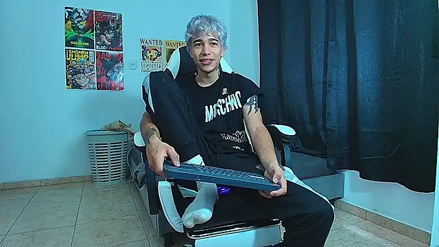 Snapshot of Zacktk7 chatting on February 22, 2025, 2:30 pm Zacktk7 online show from February 22, 2025, 2:30 pm