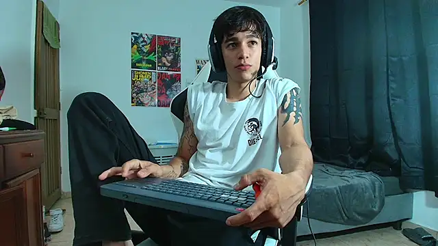 Snapshot of Zacktk7 chatting on February 12, 2025, 7:34 am Zacktk7 online show from February 12, 2025, 7:34 am