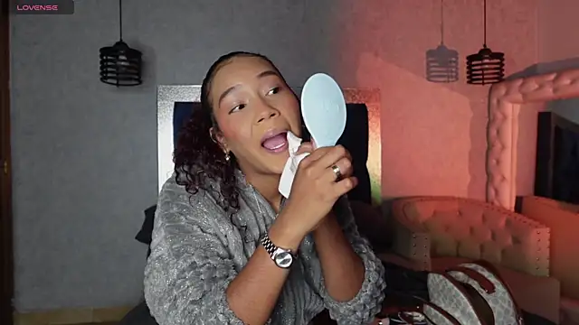 Snapshot of Salome_Williamss chatting on June 20, 2026, 1:27 pm Salome Williamss online show from June 20, 2026, 1:27 pm