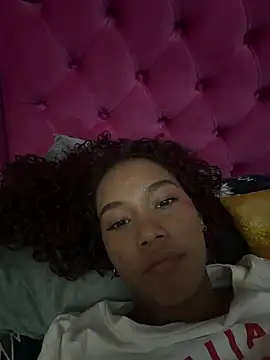 Snapshot of Salome_Williamss chatting on July 5, 2026, 1:43 am Salome Williamss online show from July 5, 2026, 1:43 am
