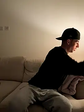 MikesWood21 online show from October 14, 2025, 11:58 pm