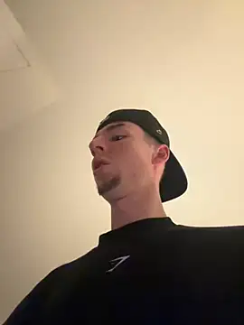 MikesWood21 online show from October 16, 2025, 12:08 am