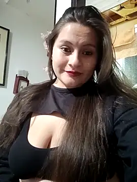 Snapshot of Mari-ana1 chatting on January 12, 2025, 2:56 am Mari-ana1 online show from January 12, 2025, 2:56 am