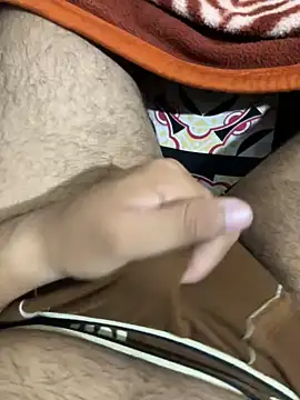 Snapshot of studdboyy chatting on December 20, 2024, 4:57 pm studdboyy online show from December 20, 2024, 4:57 pm