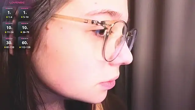 Snapshot of Leela_sun chatting on February 10, 2026, 6:01 am Leela sun online show from February 10, 2026, 6:01 am