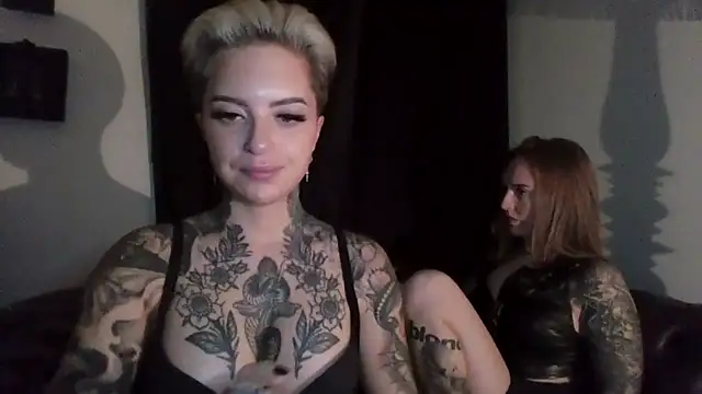 Alexandersonxo online show from December 17, 2025, 5:07 pm