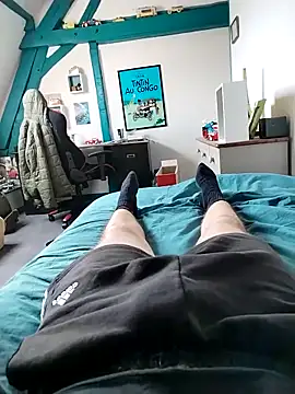 JulesG18 online show from April 28, 2026, 2:32 pm