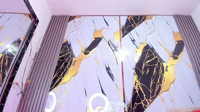 sophiee evanss  online show from January 20, 2025, 9:24 am